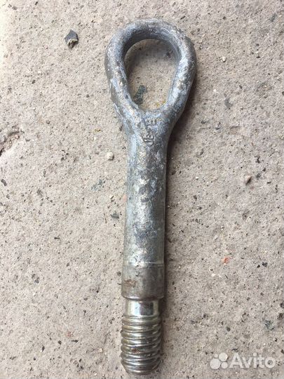 Крюк буксировочный Mersedes Sprinter 906