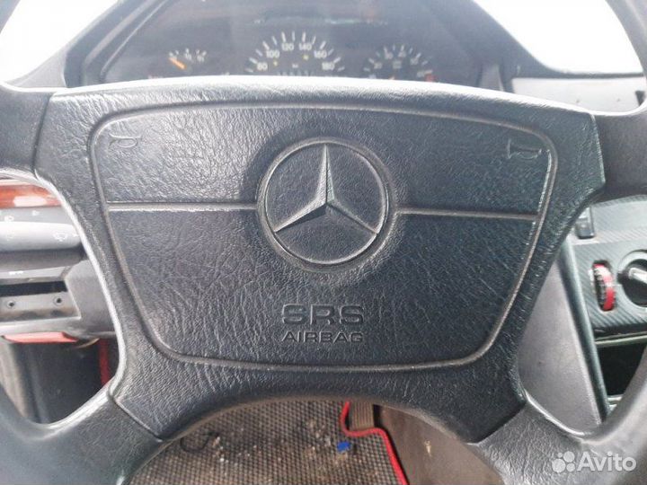 Подушка безопасности в руль Mercedes-Benz W124