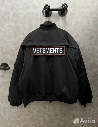 Куртка бомбер vetements police