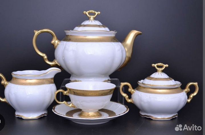 Набор столовой посуды новый