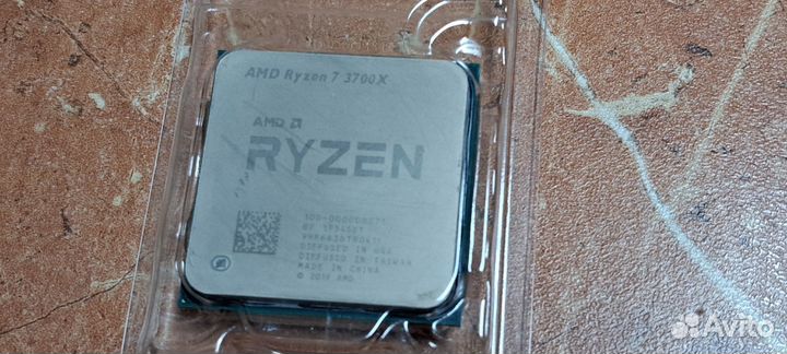 AMD Ryzen 7 3700X
