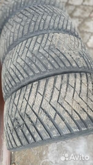 Goodyear UltraGrip 500 SUV 275/40 R20 108H