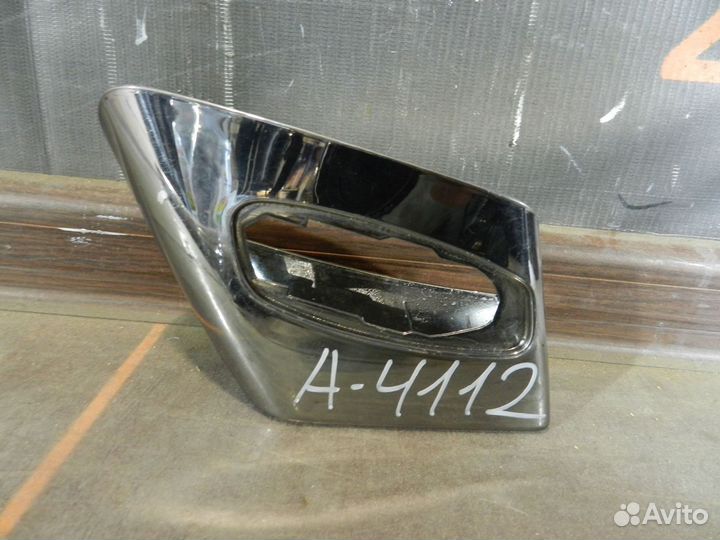 Кронштейн-опора зеркала, правое - Citroen C4 2