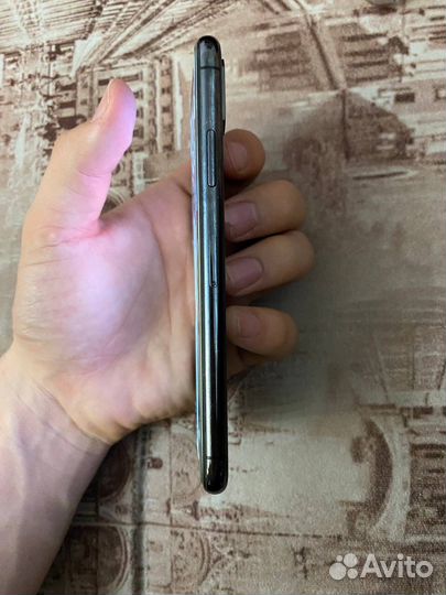 iPhone X, 64 ГБ