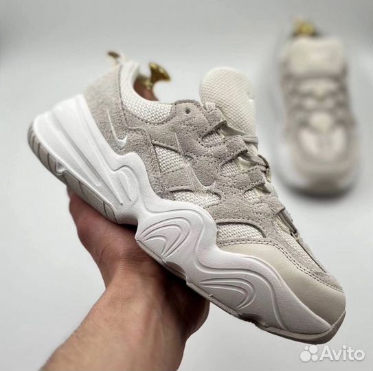 Кроссовки Nike Tech Hera