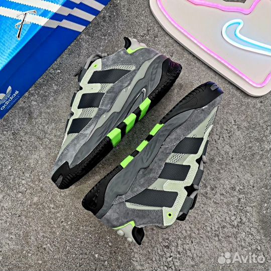 Кроссовки Adidas Новые