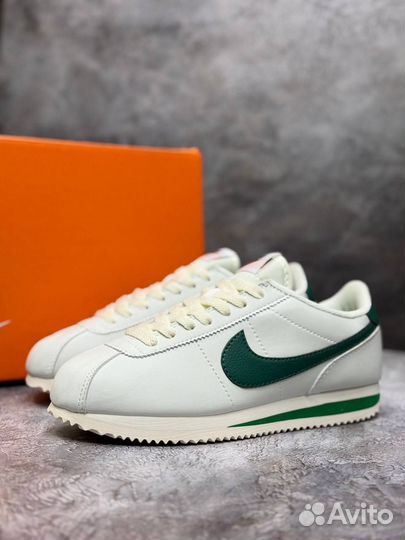 Женские Кроссовки nike cortez весна -лето