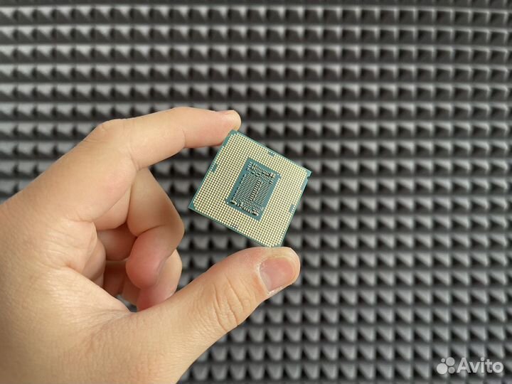 Процессор Intel Core I7 8700 (LGA1151v2)
