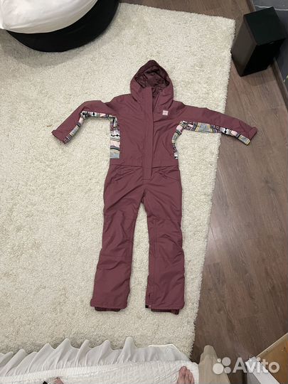 Горнолыжный комбинезон женский