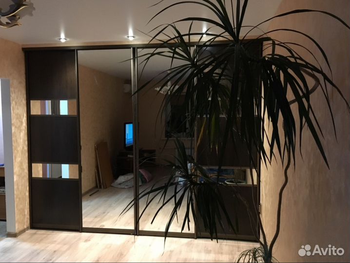 Нарезка зеркал и стекла