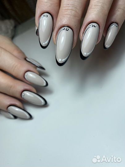 Мастер маникюра и педикюра