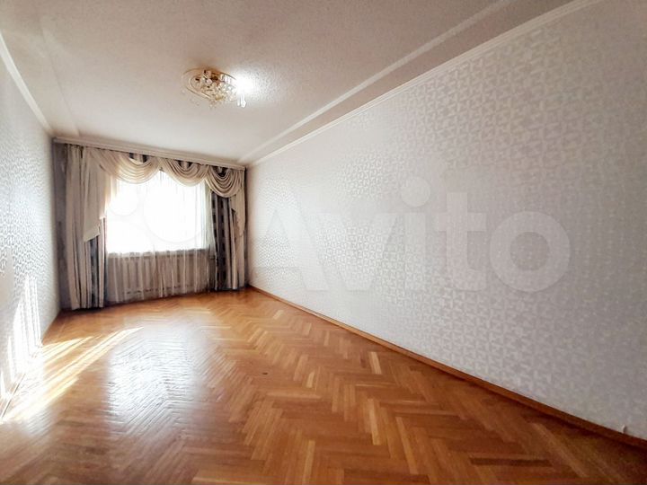 3-к. квартира, 108 м², 8/16 эт.