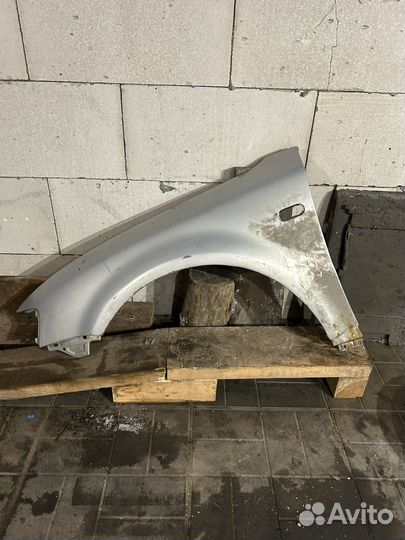 Переднее крыло passat b5