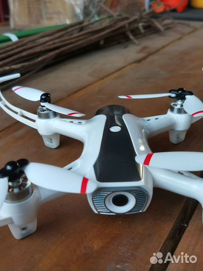 Квадрокоптер Syma W1Pro