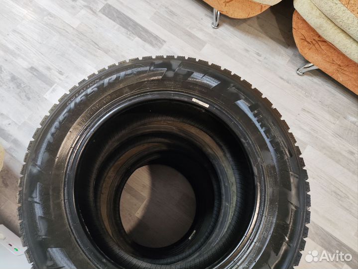 Pirelli Ice Zero 195/65 R15