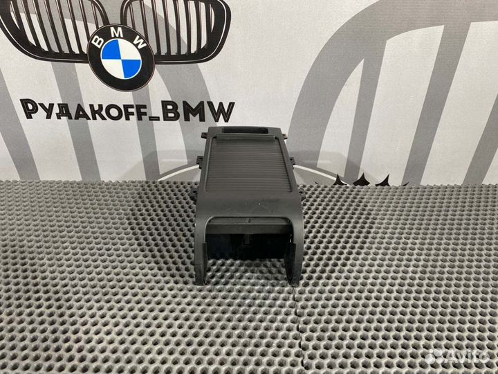 Подстаканник передний Bmw X5 E53 M57D30TU 2006