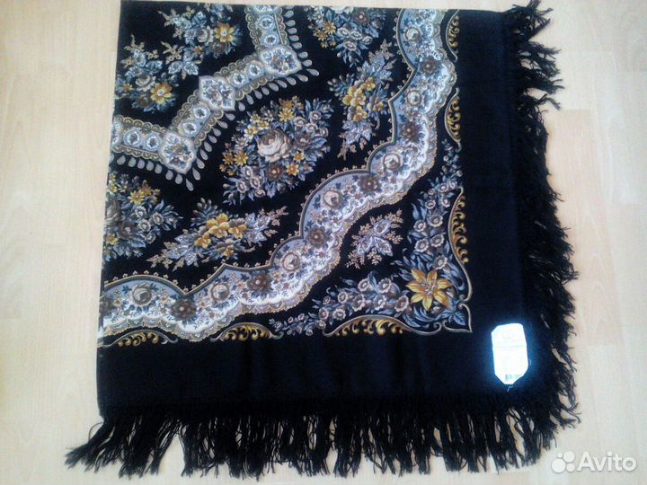 Павловопосадский платок (шаль) 