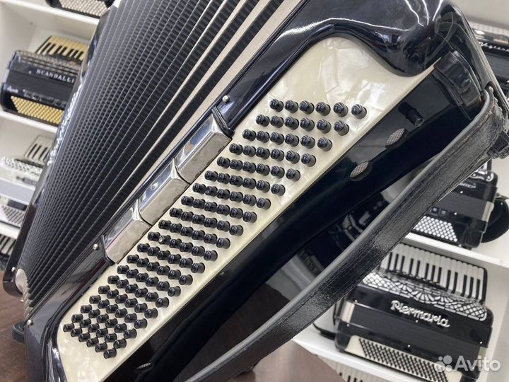 Итальянский баян Hagstrom (Pigini)