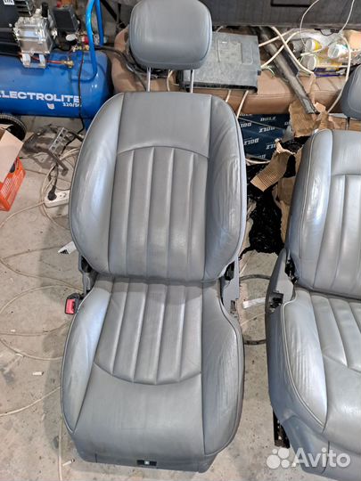 Сиденье мерседес cls219