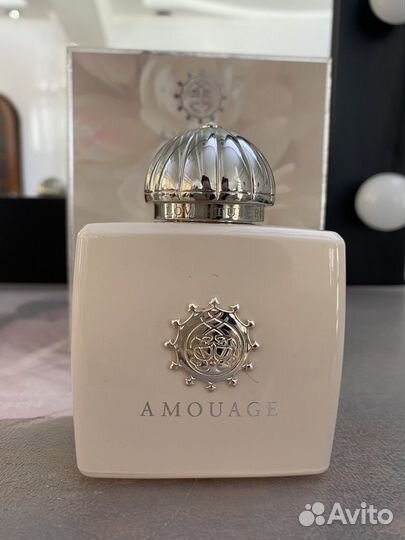 Amouage, Delina распив