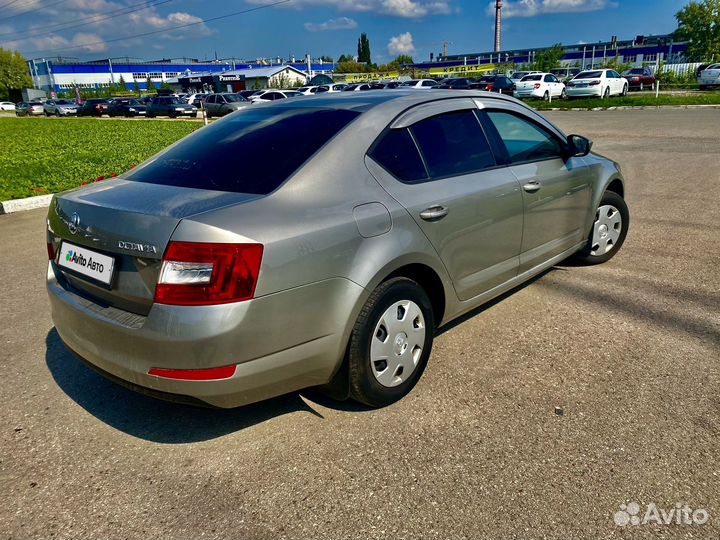 Skoda Octavia 1.6 AT, 2015, 132 040 км