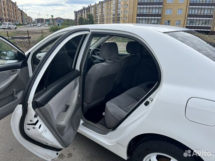 Toyota Corolla 1.5 AT, 2002, 234 000 км