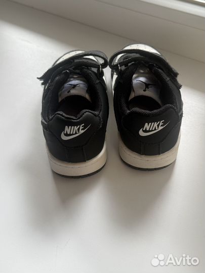 Кроссовки для мальчика 25 р