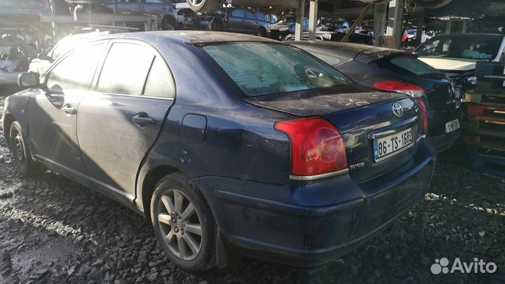 Фонарь задний левый toyota avensis T25 2006