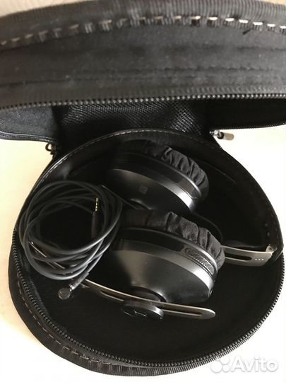 Беспроводные наушники Sennheiser momentum M2 oebt