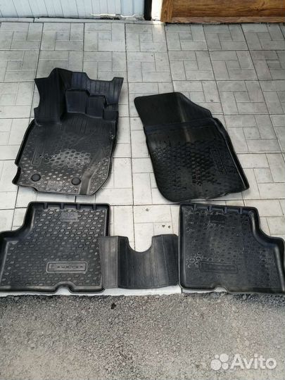 Ковры в салон автомобиля