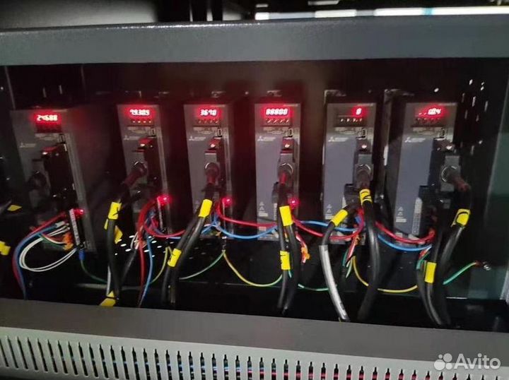 Планшетный режущий плоттер T-CUT-2516 (2500мм-ось