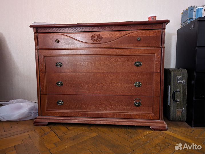 Комод из массива дерева