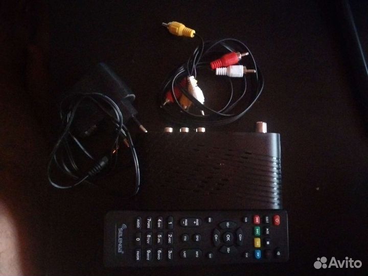 Тв.приставка для цифрового теле-вия.selenga T81D