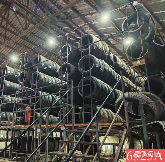 Bridgestone Blizzak DM-V2 215/45 R17 83M