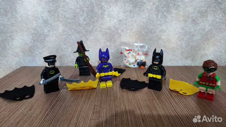 Lego minifigures