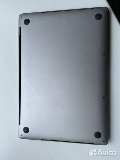 Apple MacBook Pro 13 2016 touch bar