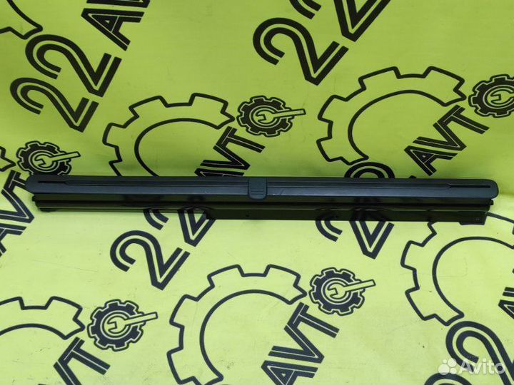 Шторка задняя правая Volkswagen Touareg 7L AXQ