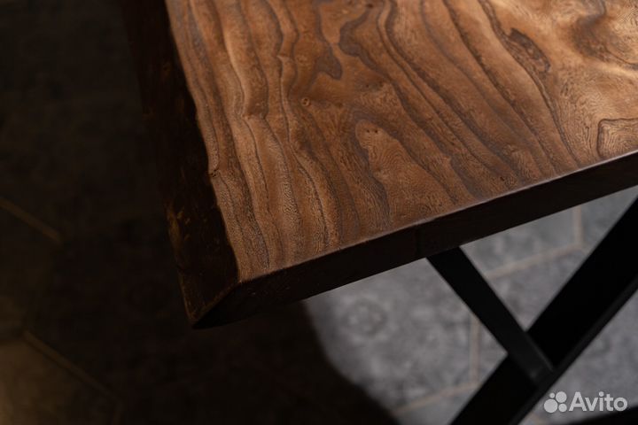 Стол обеденный из слэба