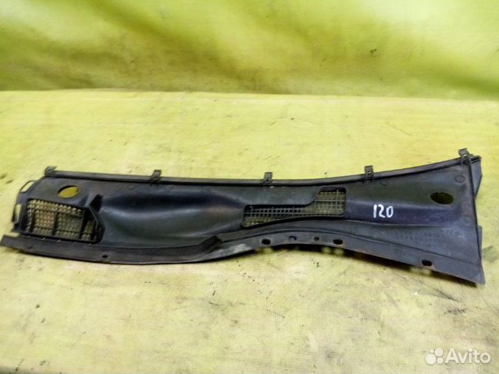 Жабо переднее правое Toyota Crown Majesta JZS155