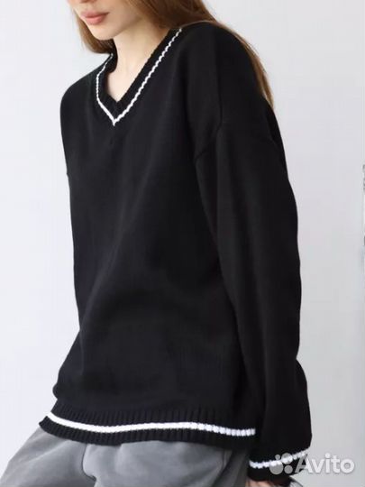 Свитер женский