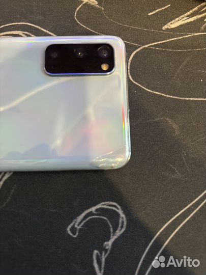 Samsung Galaxy S20, 8/128 ГБ