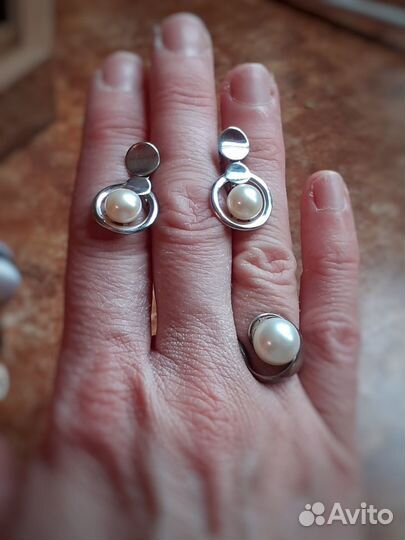Комплект серебро+жемчуг серьги и кольцо