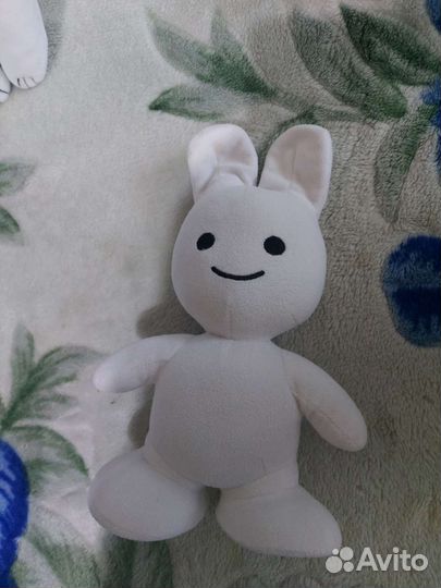 Пакетом мягкие игрушки