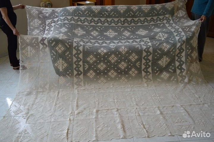 Большое покрывало филейного кружева ручной работы
