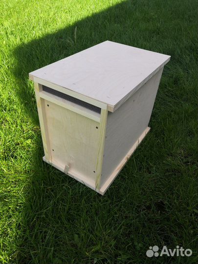 Ящики ловушки Пчелопакеты Рамконосы