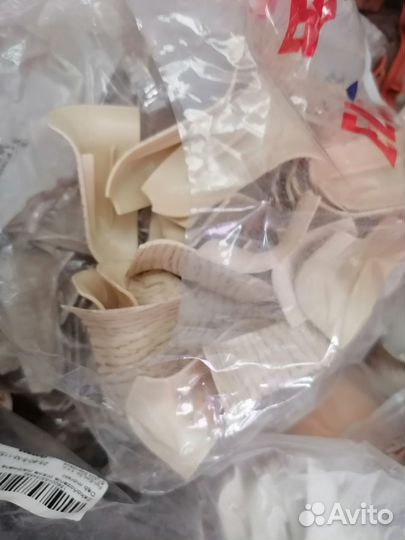 Фурнитура:уголки,соединения,окончание для плинтуса