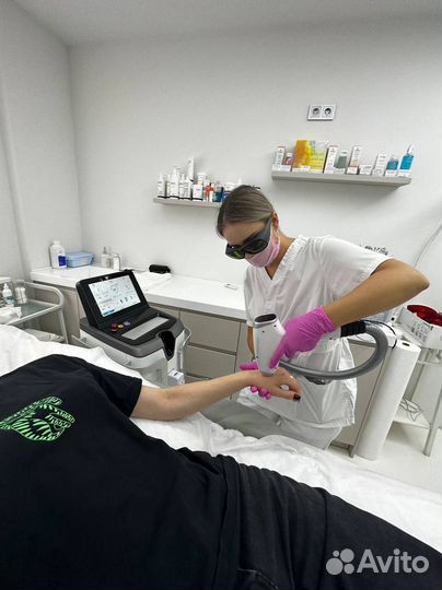 Портативный аппарат для гидродермабразии