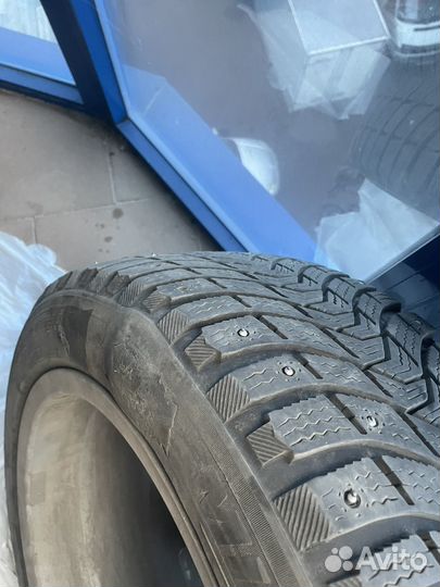 Michelin X-Ice North 3 245/45 R17