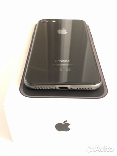 iPhone 8, 256 ГБ