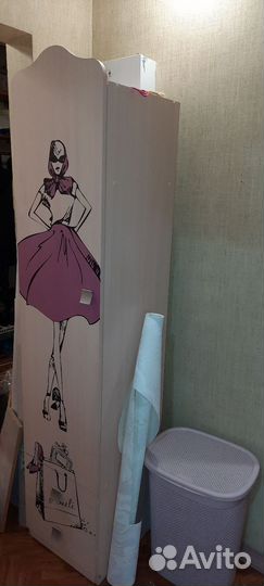 Шкафы в детскую комнату б/у. Торг уместен